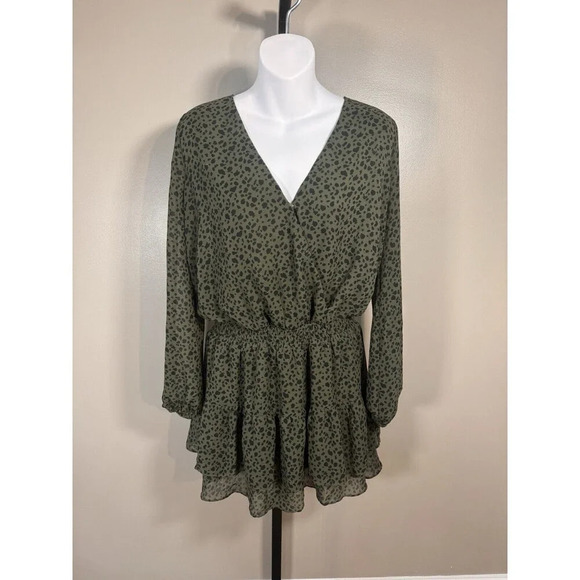 Sadie and Sage Women’s Small Faux-wrap DresElastic bottom Green And Black  Spot - Picture 1 of 8